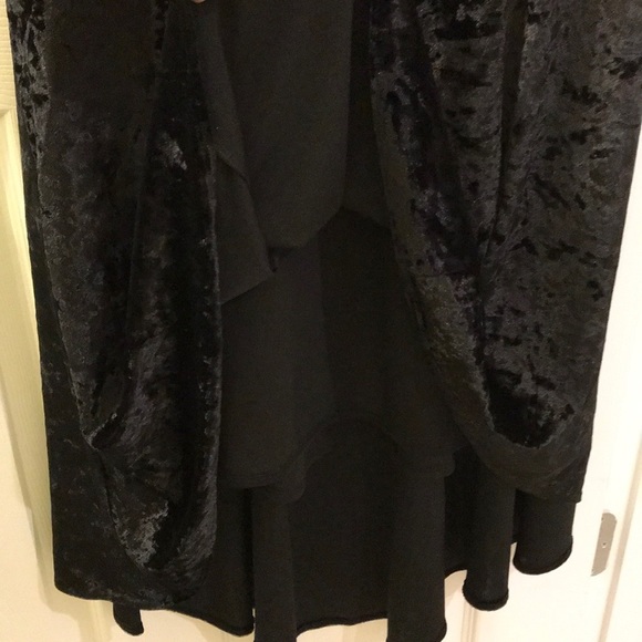 Size 2 💖 Likely Black Long Velvet Sexy Dress 💖 - Picture 5 of 8